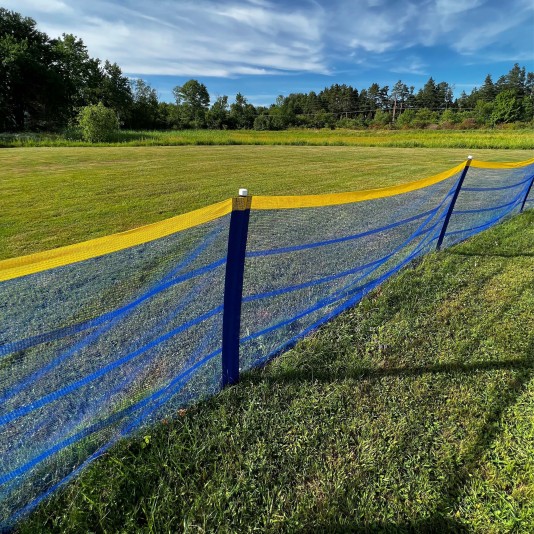 Grand Slam Heavy Duty 4' H x 150' Long In-Ground Portable Baseball Outfield Fencing Kit (Pocket Style, 5' Pole Interval) - Blue